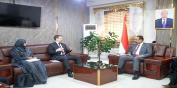 وزير الأشغال يبحث مع مكتب المبعوث الأممي دعم مشاريع الطرق والبنية التحتية في المحافظات المحررة...